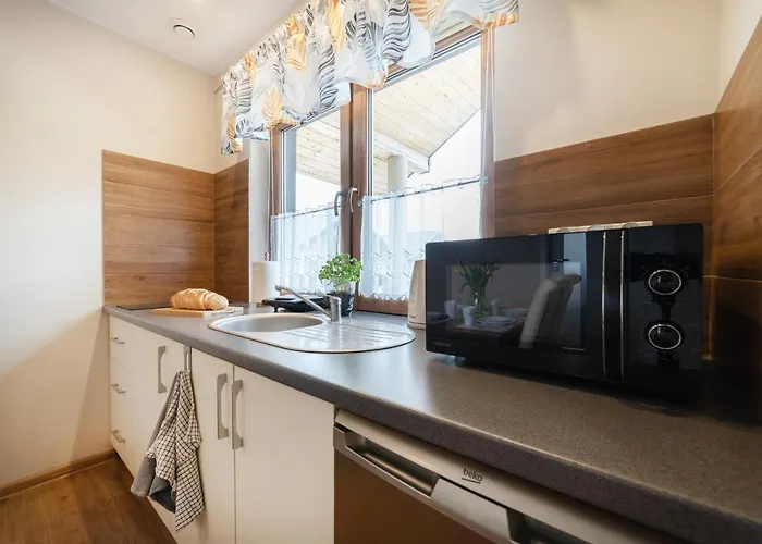 Lesne Tarasy Jastrzębia Góra