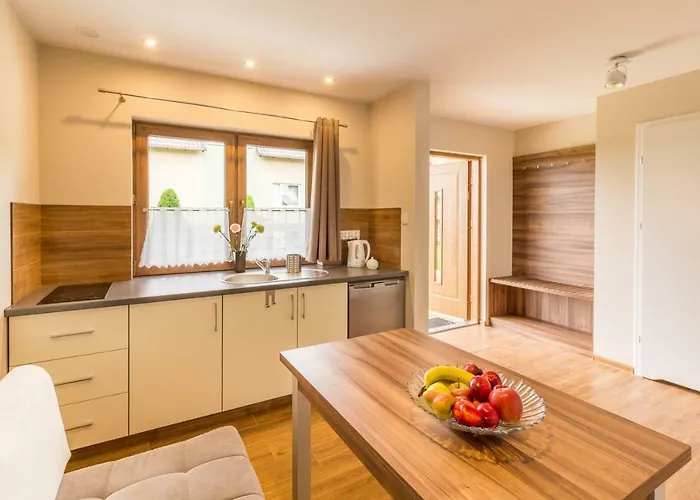 Lesne Tarasy * Jastrzębia Góra